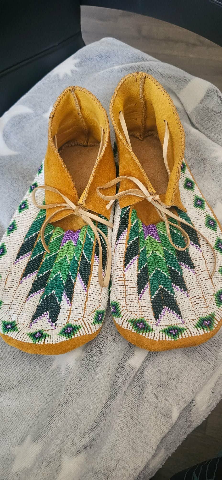 Arrows Moccasins
